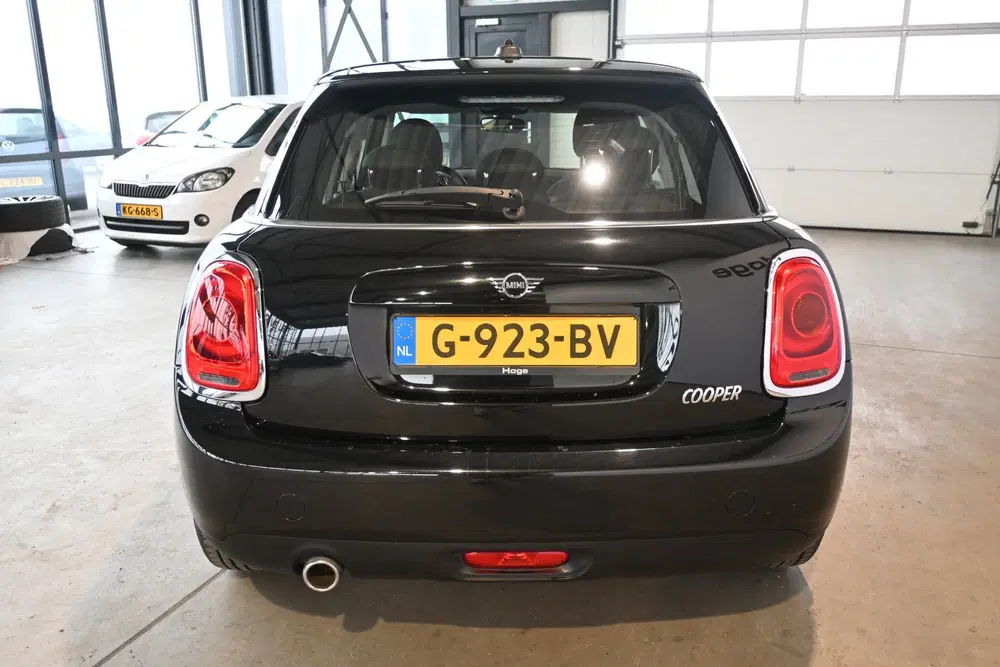 Mini Cooper 1.5 Cooper Airco Navigatie LED Cruise Cont uit 2019, foto 14