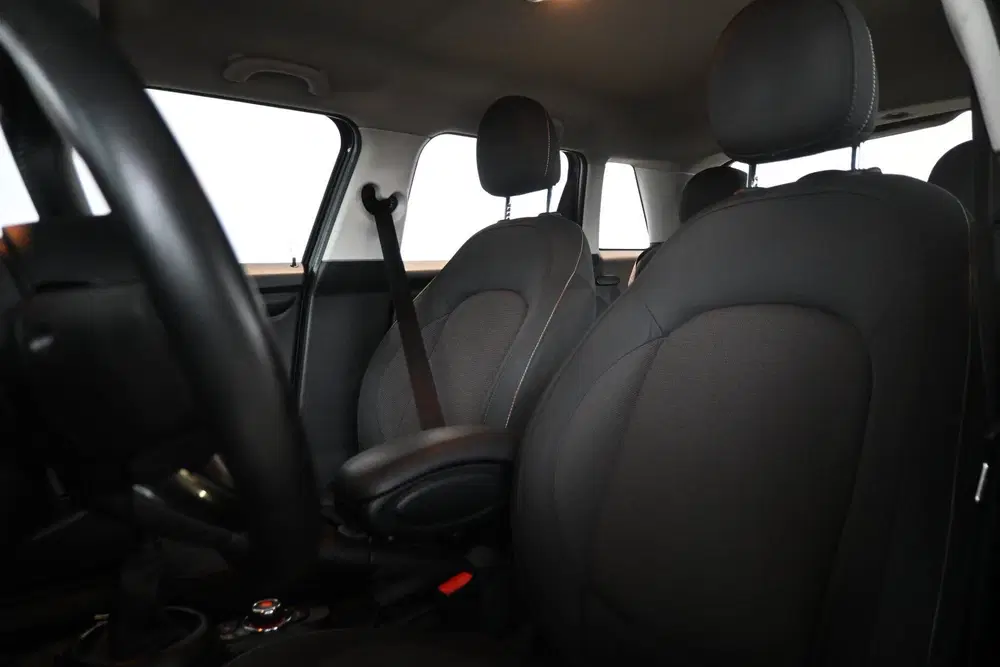 Mini Cooper 1.5 Cooper Airco Navigatie LED Cruise Cont uit 2019, foto 7