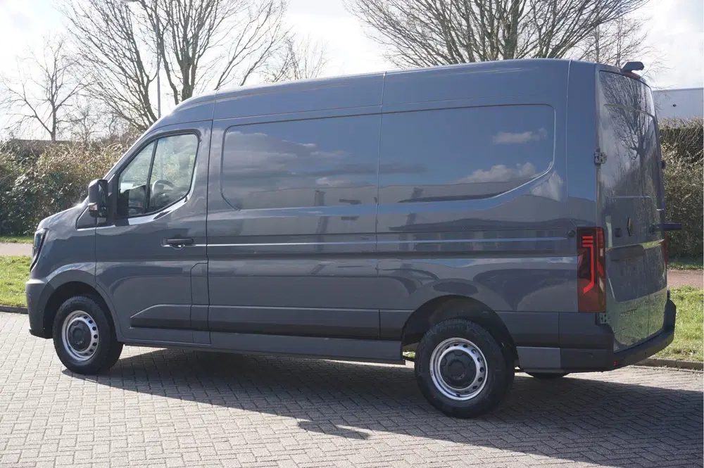 Renault Master T35 170PK L2H2 BPM VRIJ 10" R-Link Navi uit 2024, foto 3