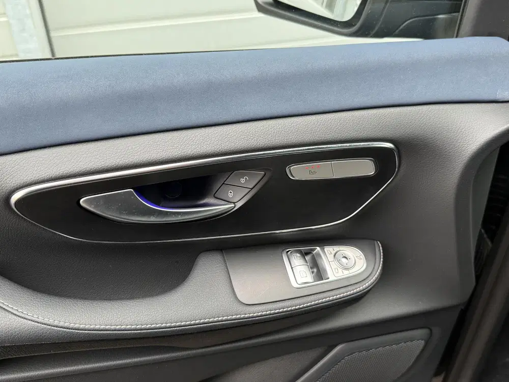 Mercedes-Benz EQV 300 L2 Avantgarde uit 2025, foto 14