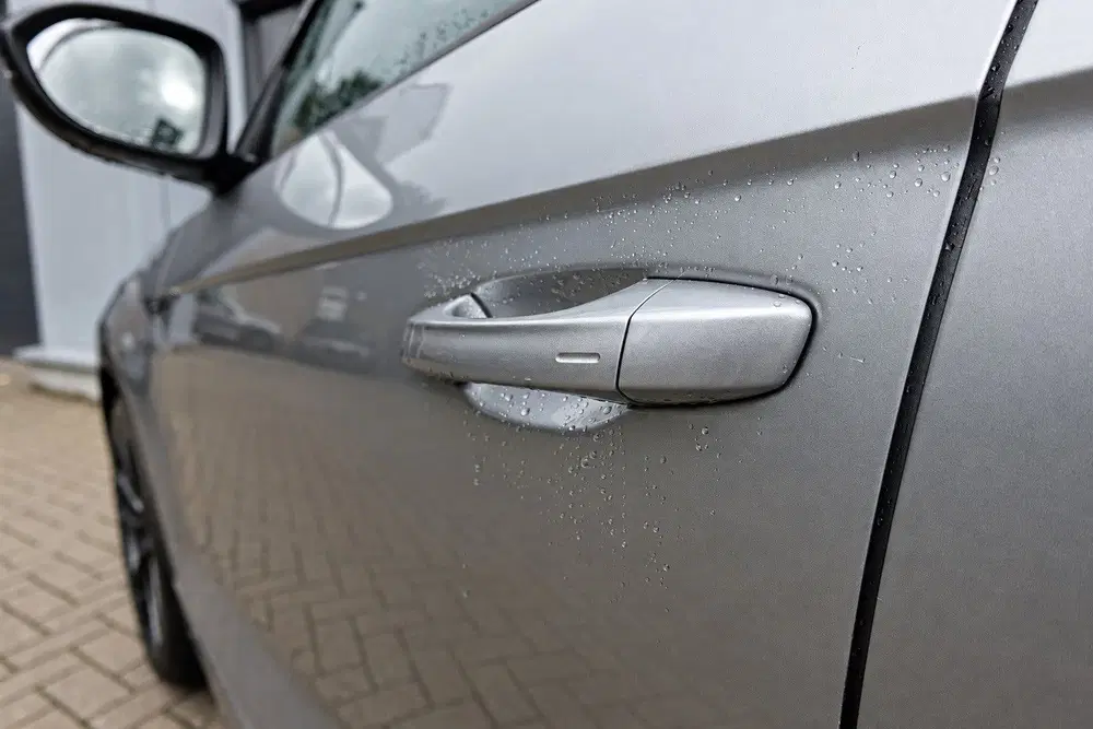 Volkswagen T-Roc 2.0 TSI 4MOTION R AKRA PANO KEYLESS uit 2022, foto 9