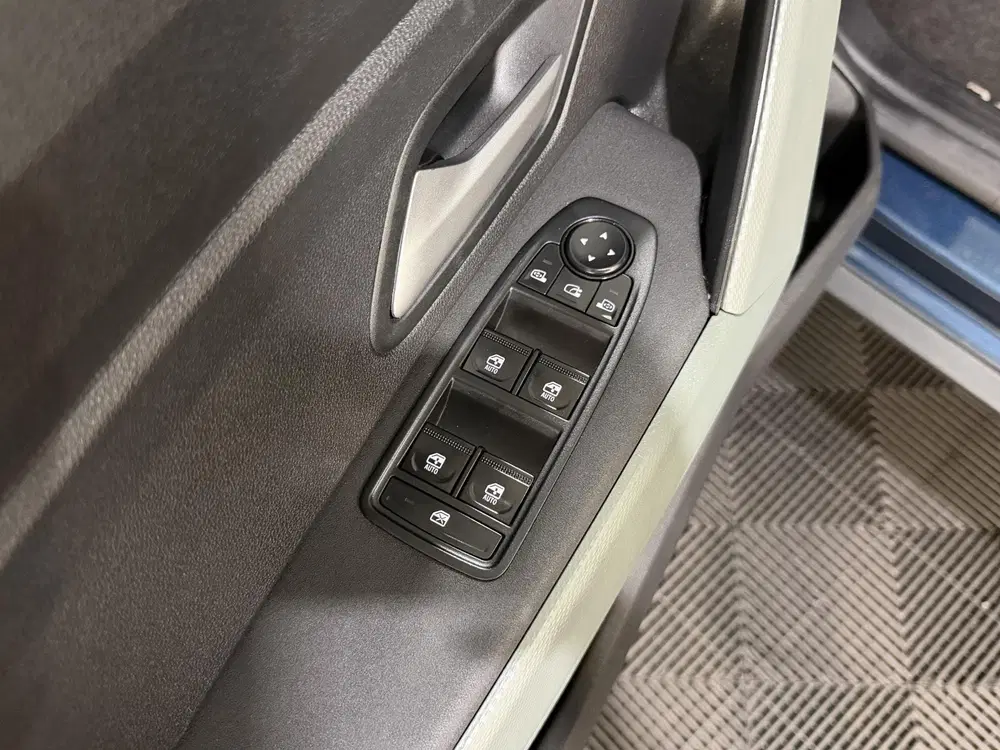 Dacia Bigster 1.8 uit 2025, foto 13