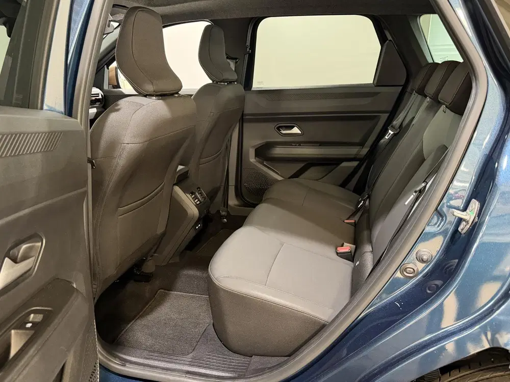 Dacia Bigster 1.8 uit 2025, foto 14