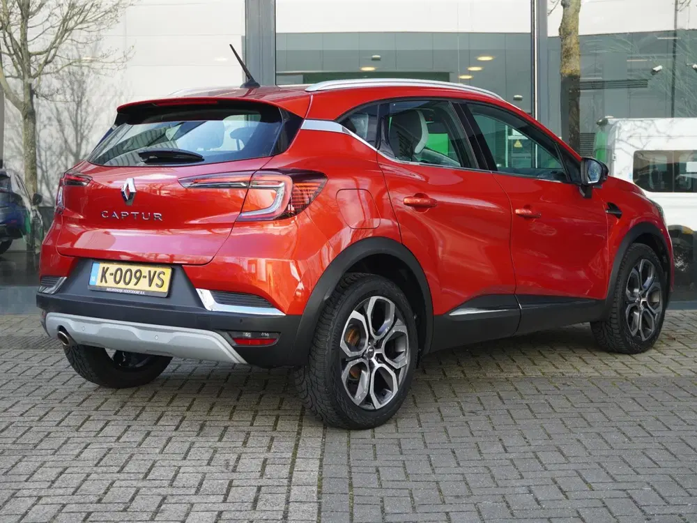 Renault Captur 1.3 TCe 130 Intens AUTOMAAT uit 2020, foto 3