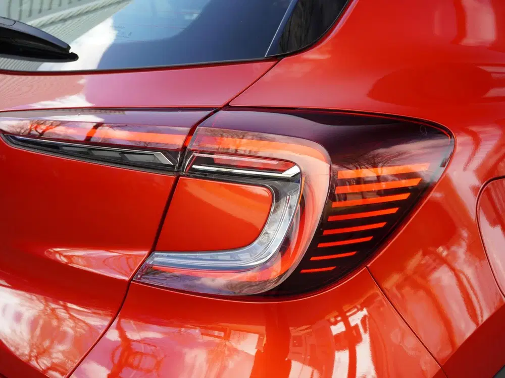 Renault Captur 1.3 TCe 130 Intens AUTOMAAT uit 2020, foto 5