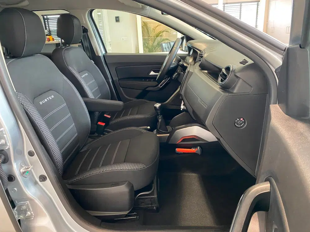 Dacia Duster 1.3 TCe 131PK Prestige Trekhaak NL-auto uit 2020, foto 15