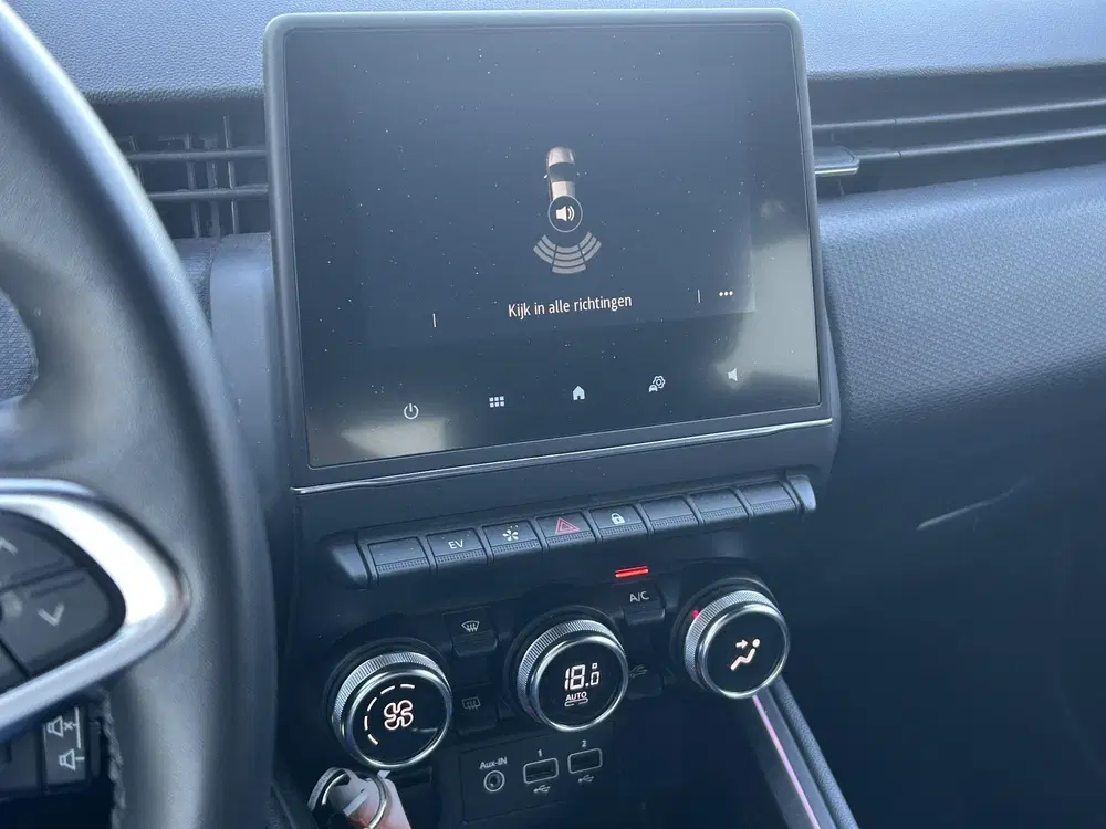 Renault Clio 1.6 E-Tech Hybrid 140 Intens uit 2021, foto 9