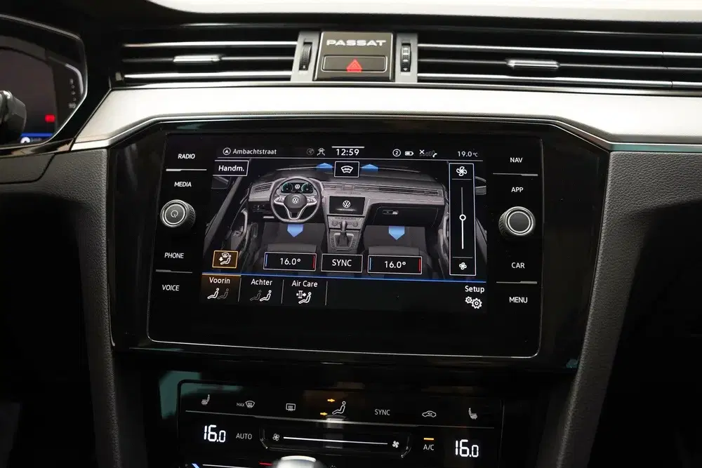 Volkswagen Passat VARIANT 1.5 TSI Business Aut. [ Panorama L uit 2022, foto 13