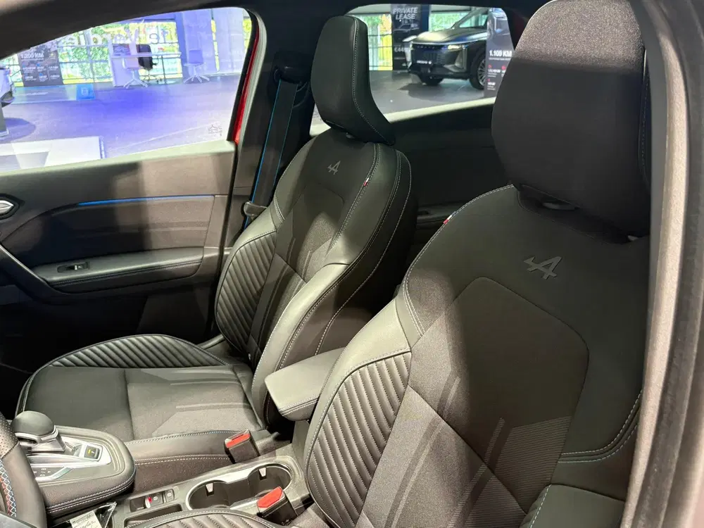 Renault Captur 1.6 E-Tech full hybrid 145 esprit Alpine uit 2025, foto 6