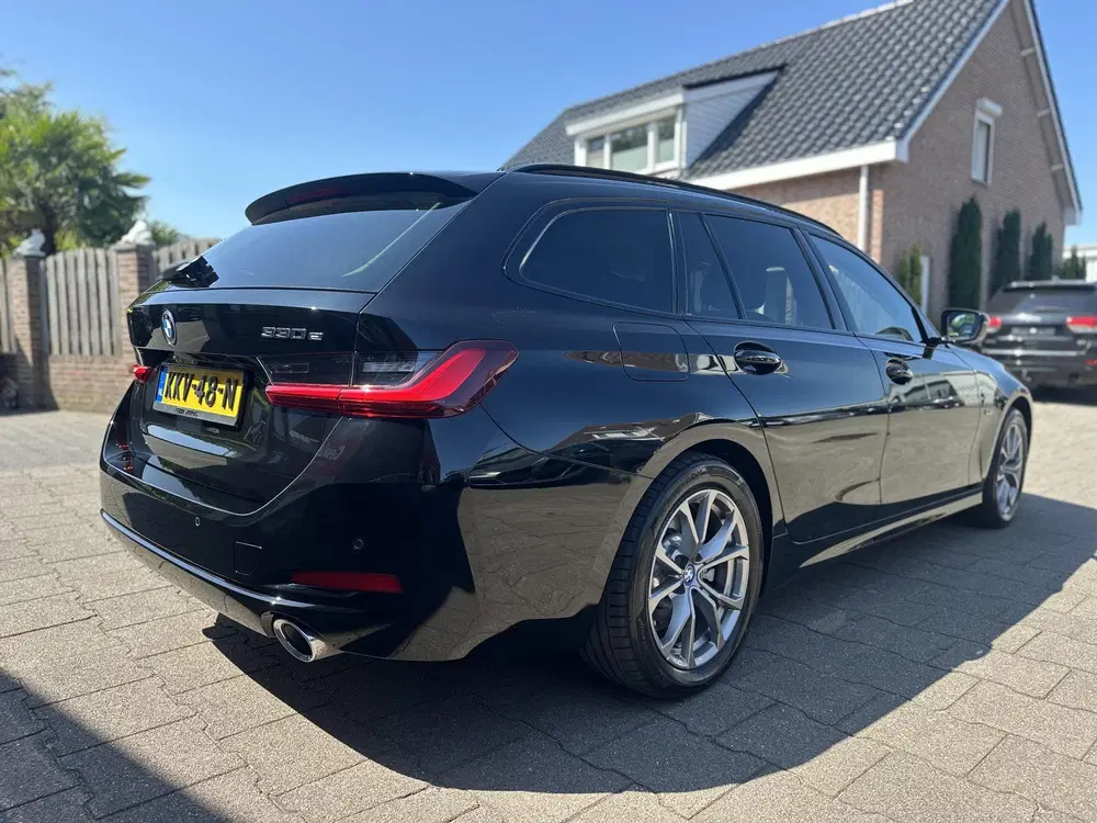 BMW 3-serie 330e Shadow Line SOH 96 uit 2023, foto 12