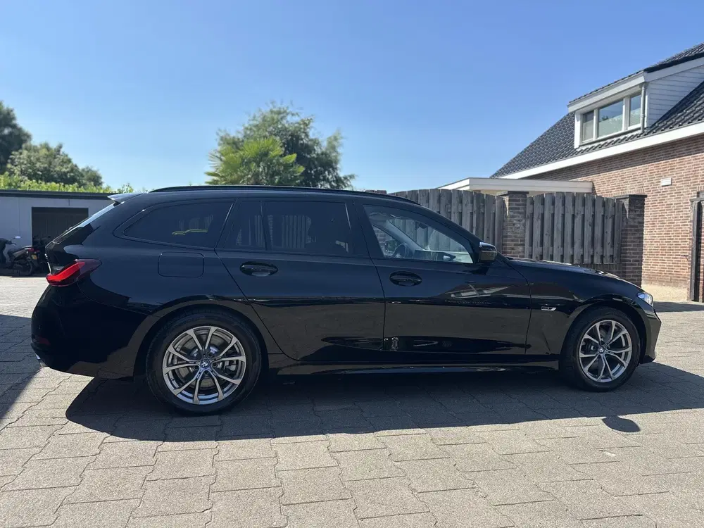 BMW 3-serie 330e Shadow Line SOH 96 uit 2023, foto 14
