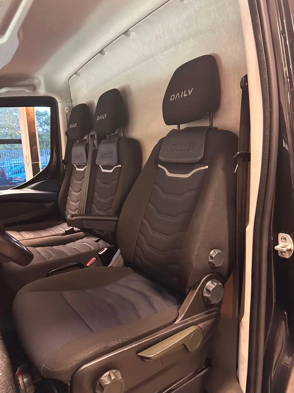 Iveco Daily 35S18HV 3.0 180PK Automaat L2H2 2021 uit 2021, foto 10