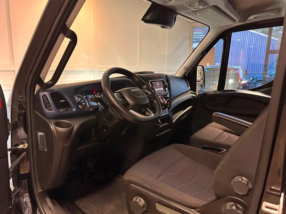 Iveco Daily 35S18HV 3.0 180PK Automaat L2H2 2021 uit 2021, foto 4