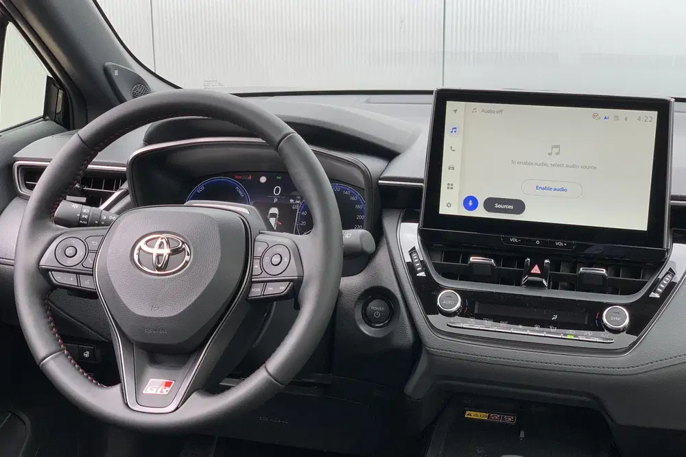 Toyota Corolla Cross Hybrid 180 GR Sport uit 2026, foto 10