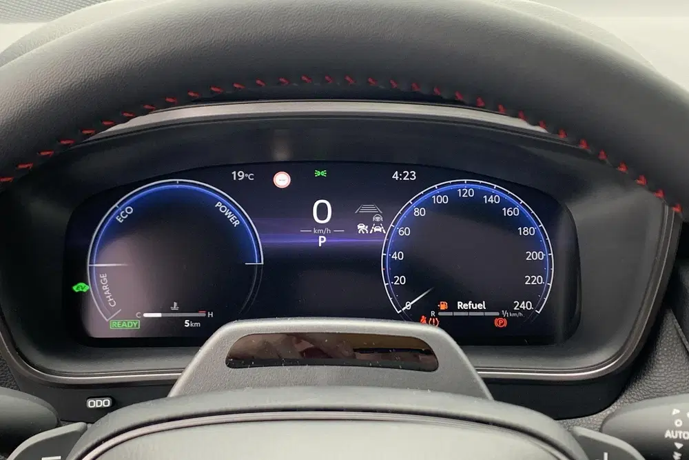 Toyota Corolla Cross Hybrid 180 GR Sport uit 2026, foto 13