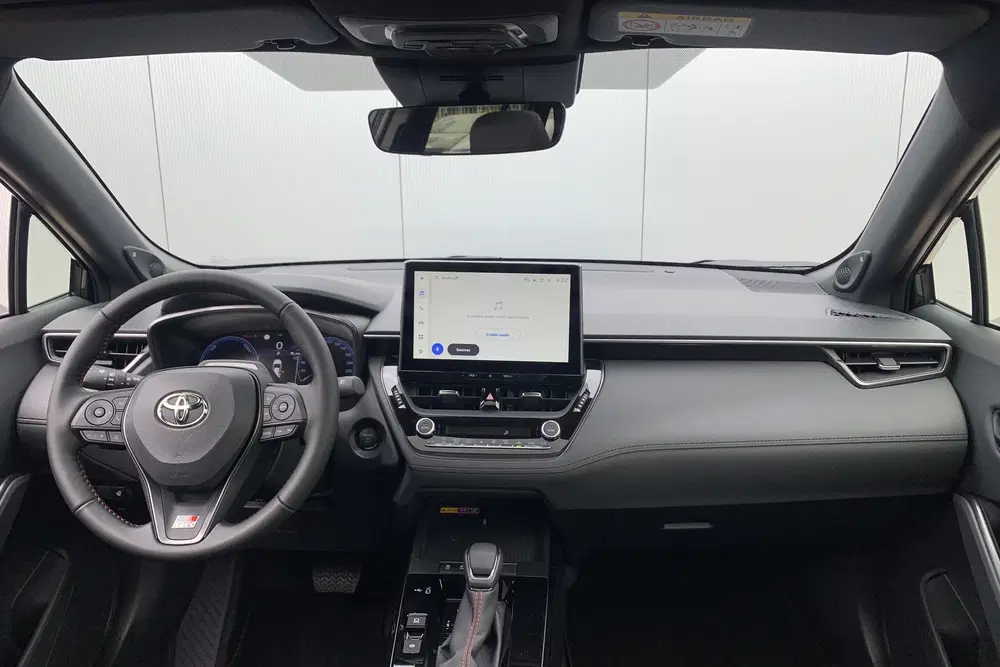 Toyota Corolla Cross Hybrid 180 GR Sport uit 2026, foto 9