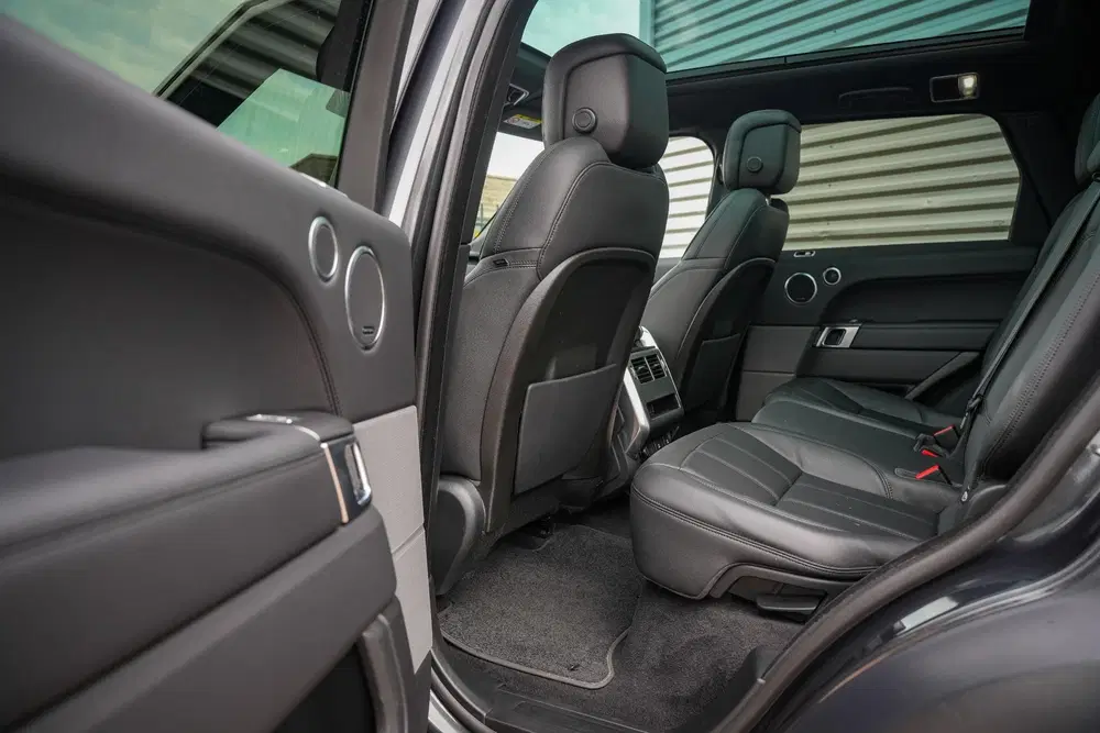 Land Rover Range Rover Sport 2.0 P400e SE R Dynamic Panorama uit 2019, foto 10