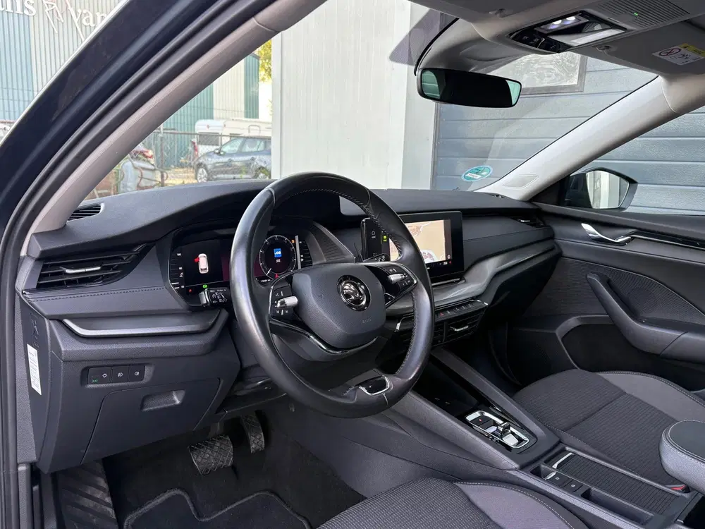 Skoda Octavia 1.0 e-TSI Business Edition Automaat uit 2021, foto 13