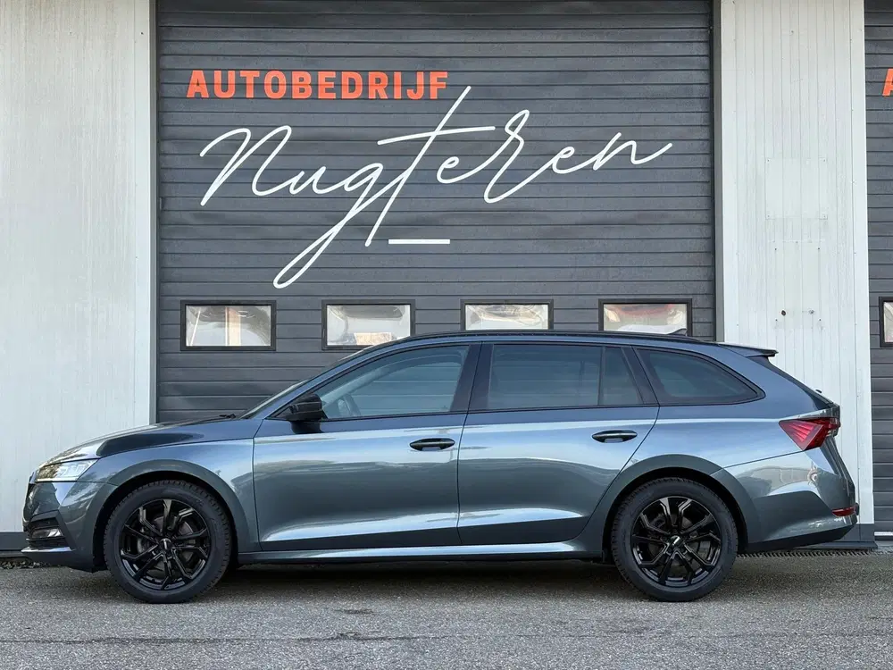 Skoda Octavia 1.0 e-TSI Business Edition Automaat uit 2021, foto 2