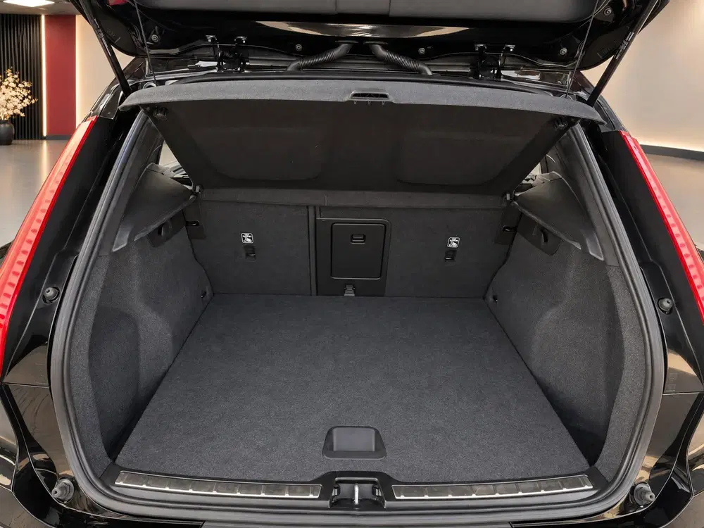 Volvo XC40 2.0 T4 190PK R-Design uit 2019, foto 15