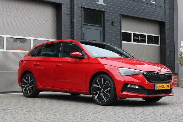 Skoda Scala 1.5 TSI Sport Business uit 2019, foto 4