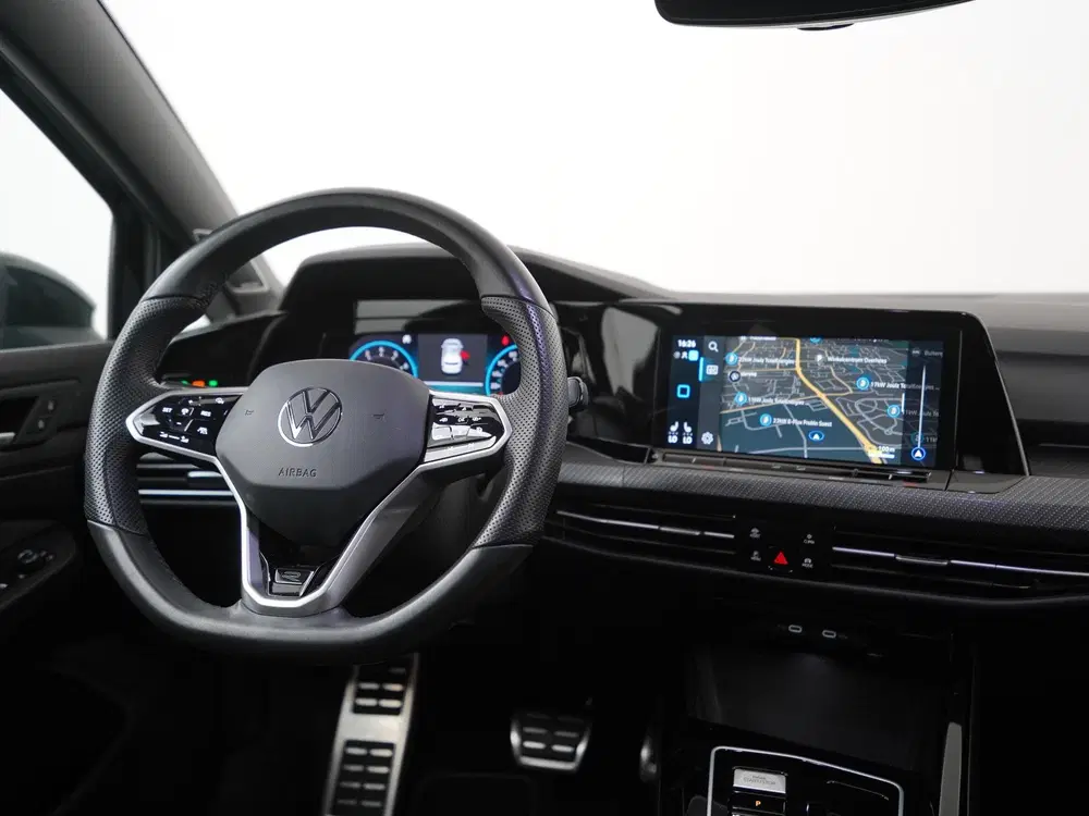 Volkswagen Golf 1.5 eTSI R-Line DSG uit 2024, foto 6