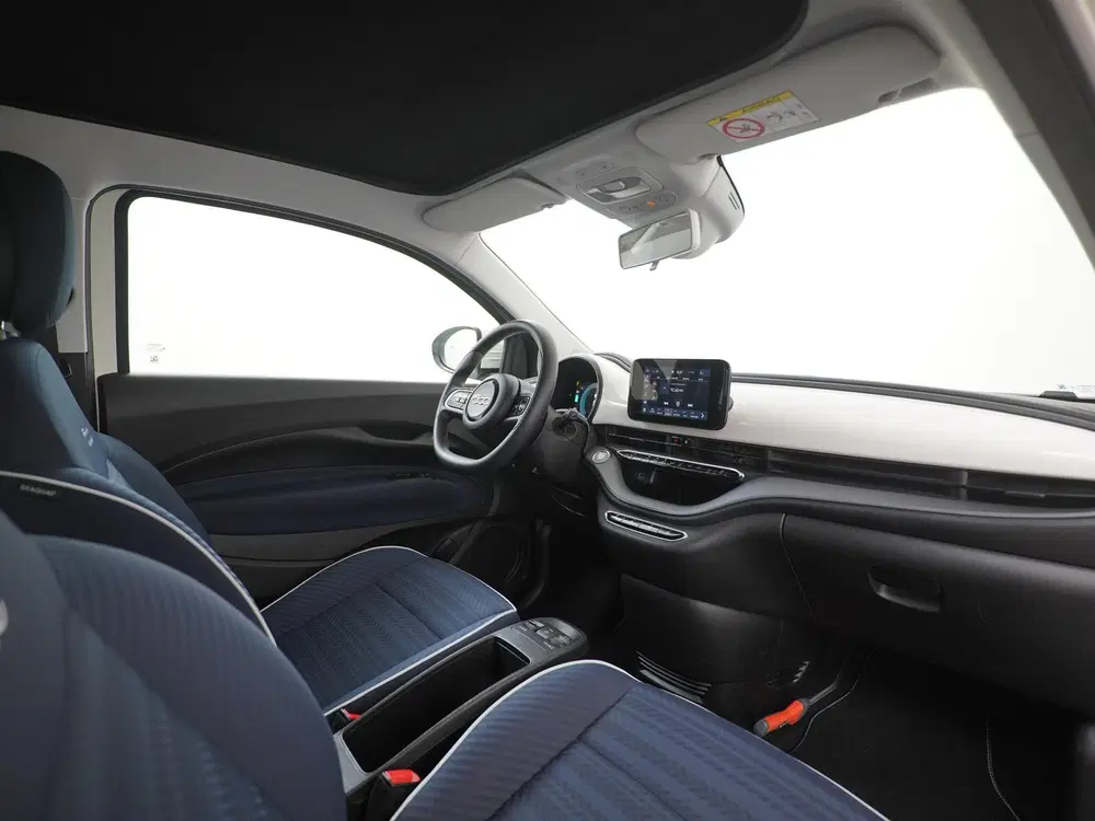 Fiat 500C Passion 42 kWh uit 2021, foto 2