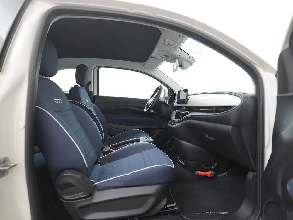 Fiat 500C Passion 42 kWh uit 2021, foto 3
