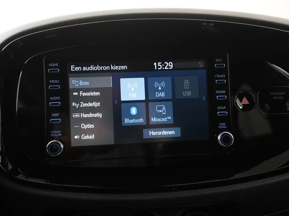 Toyota Aygo X 1.0 VVT-i MT first Two-Tone uit 2022, foto 14
