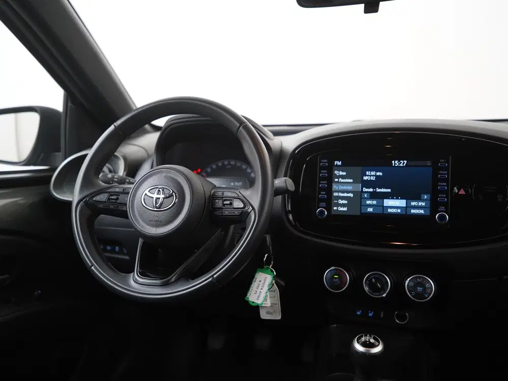 Toyota Aygo X 1.0 VVT-i MT first Two-Tone uit 2022, foto 5