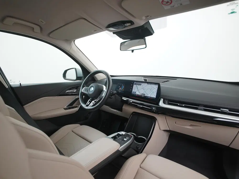 BMW X1 xDrive25e X-Line uit 2023, foto 2