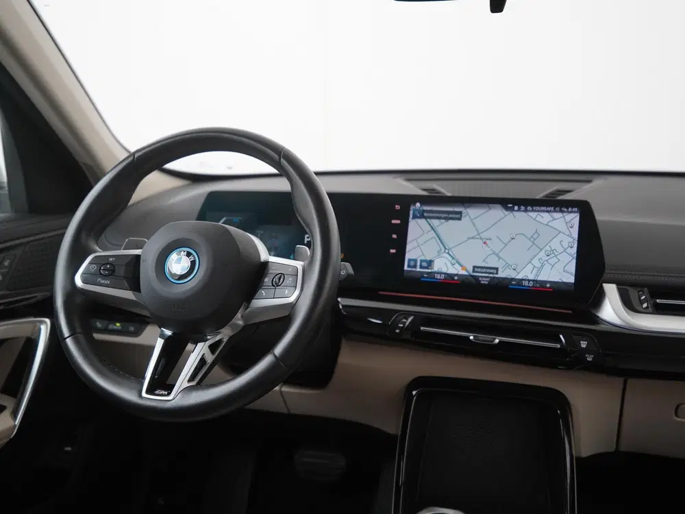 BMW X1 xDrive25e X-Line uit 2023, foto 6