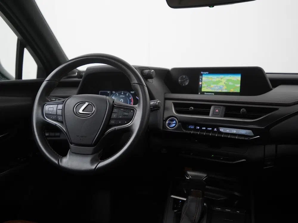 Lexus UX 250h Luxury Line uit 2019, foto 5