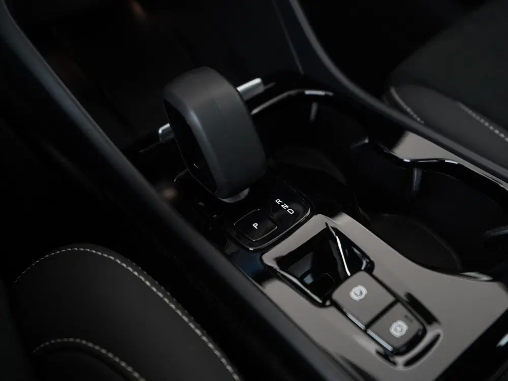 Volvo XC40 1.5 T5 Plug-in hybrid Ultimate Dark uit 2022, foto 11