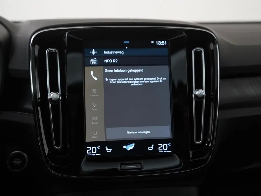 Volvo XC40 1.5 T5 Plug-in hybrid Ultimate Dark uit 2022, foto 15