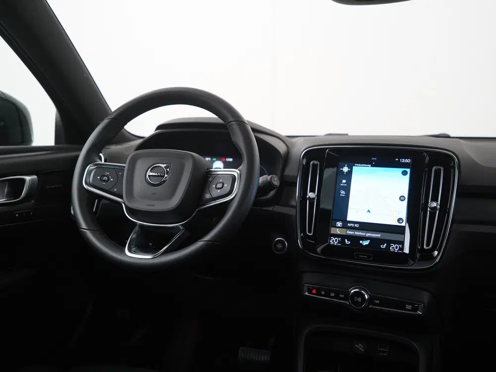 Volvo XC40 1.5 T5 Plug-in hybrid Ultimate Dark uit 2022, foto 6