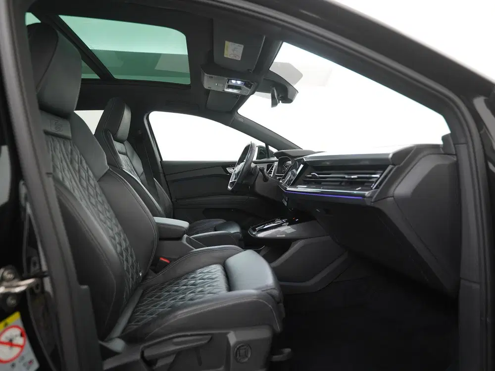 Audi Q4 e-tron 40 S-Line 77 kWh uit 2021, foto 3
