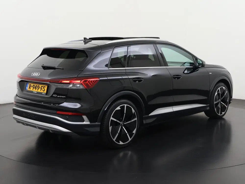 Audi Q4 e-tron 40 S-Line 77 kWh uit 2021, foto 4