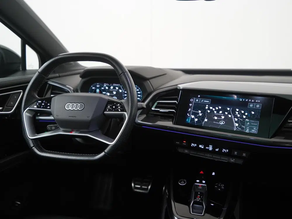 Audi Q4 e-tron 40 S-Line 77 kWh uit 2021, foto 6