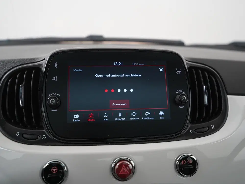 Fiat 500 1.0 Hybrid Dolcevita Two-Tone uit 2021, foto 13