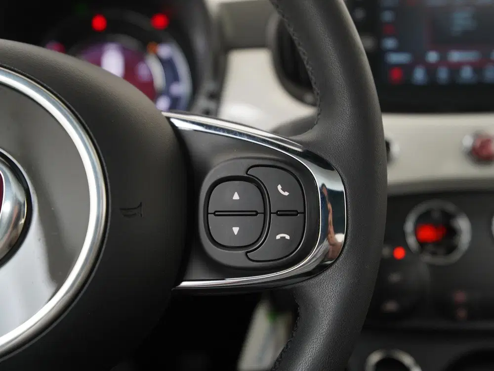 Fiat 500 1.0 Hybrid Dolcevita Two-Tone uit 2021, foto 9