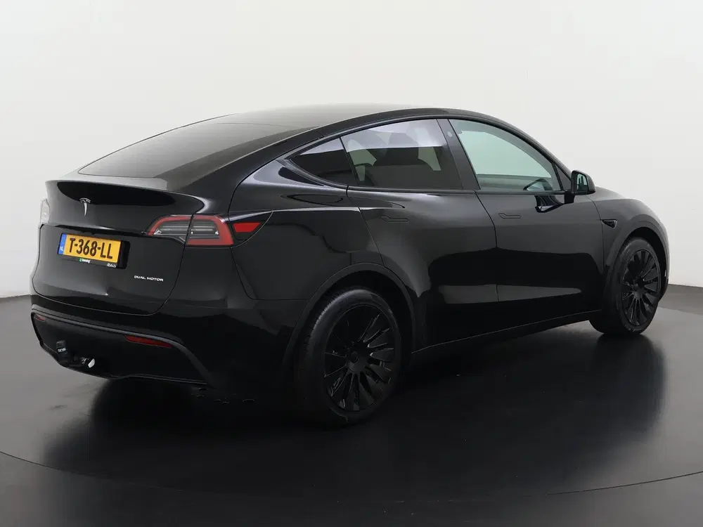 Tesla Model Y Long Range AWD 75 kWh uit 2023, foto 4
