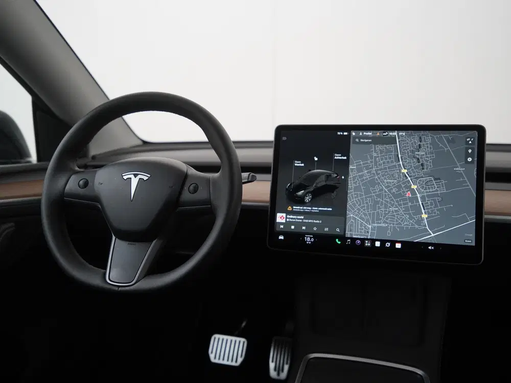 Tesla Model Y Long Range AWD 75 kWh uit 2023, foto 6
