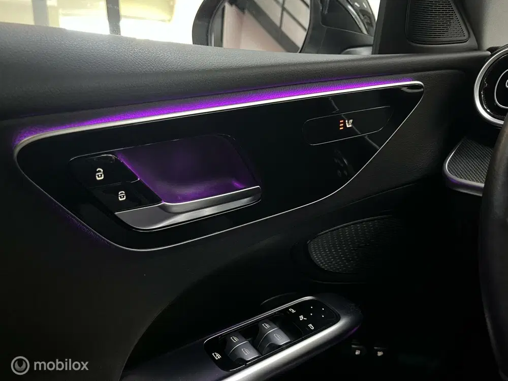Mercedes-Benz C-Klasse Mercedes C-klasse 300 e Luxury Line uit 2023, foto 12