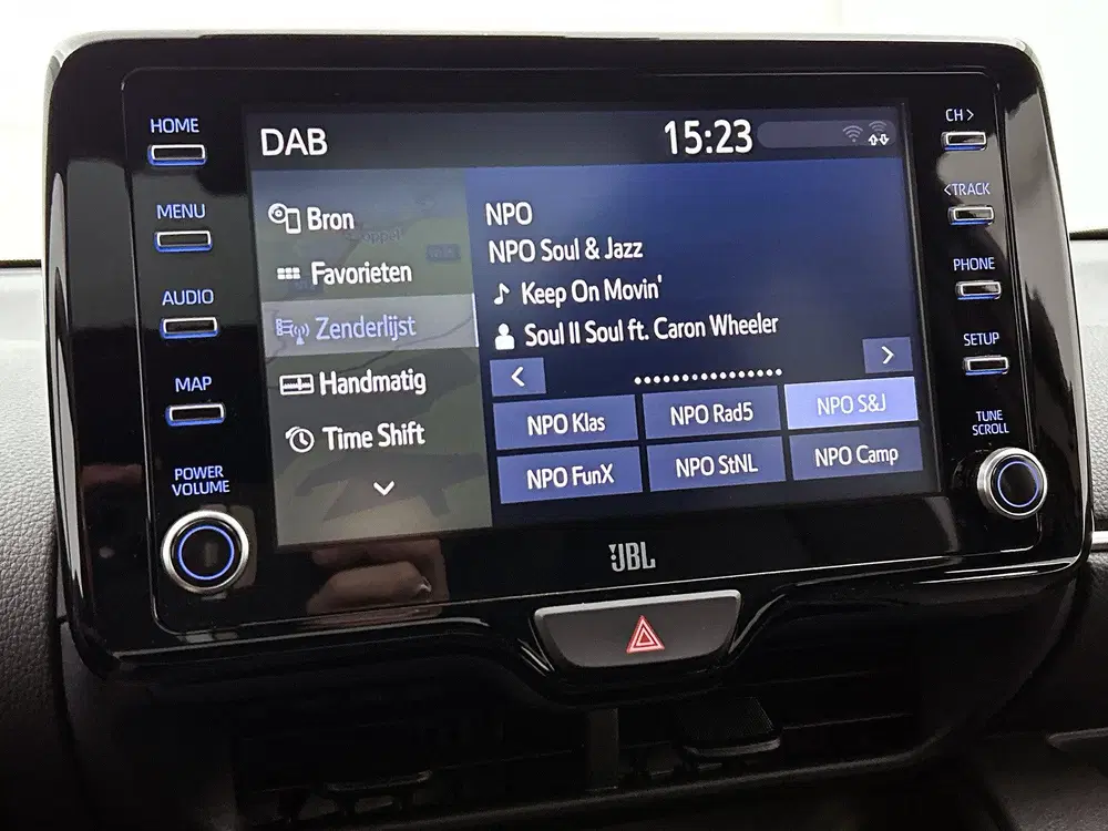 Toyota Yaris 1.5 Hybrid Executive Premium Pack uit 2022, foto 10