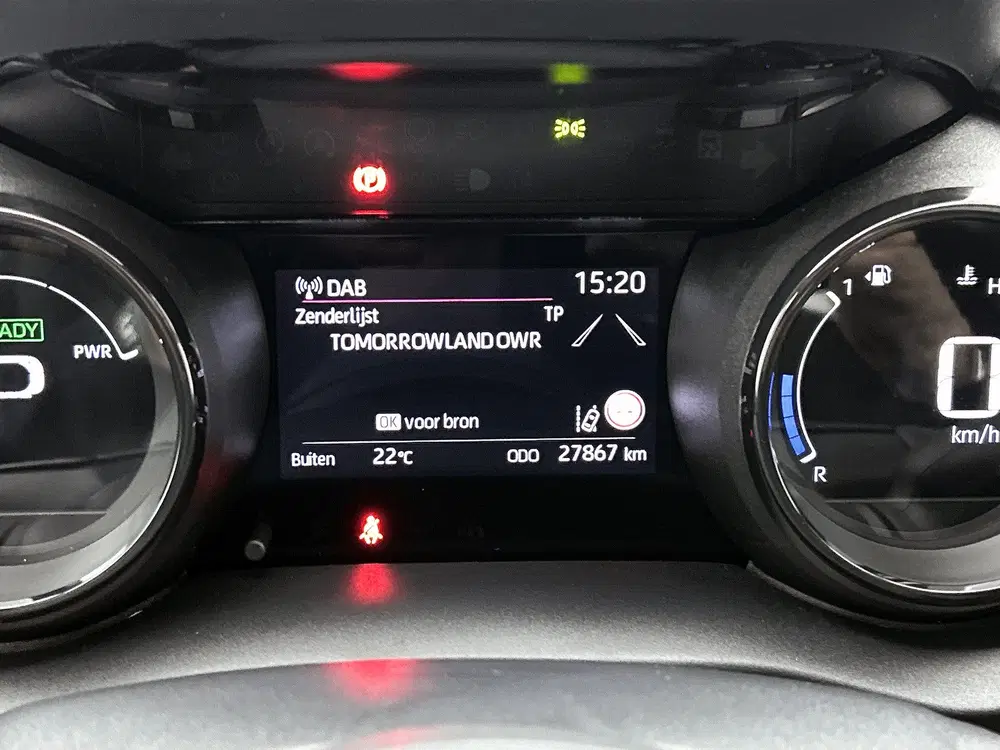 Toyota Yaris 1.5 Hybrid Executive Premium Pack uit 2022, foto 5