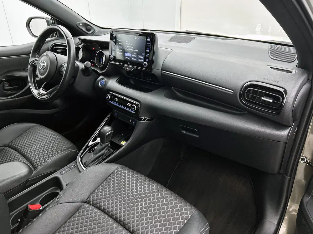 Toyota Yaris 1.5 Hybrid Executive Premium Pack uit 2022, foto 6