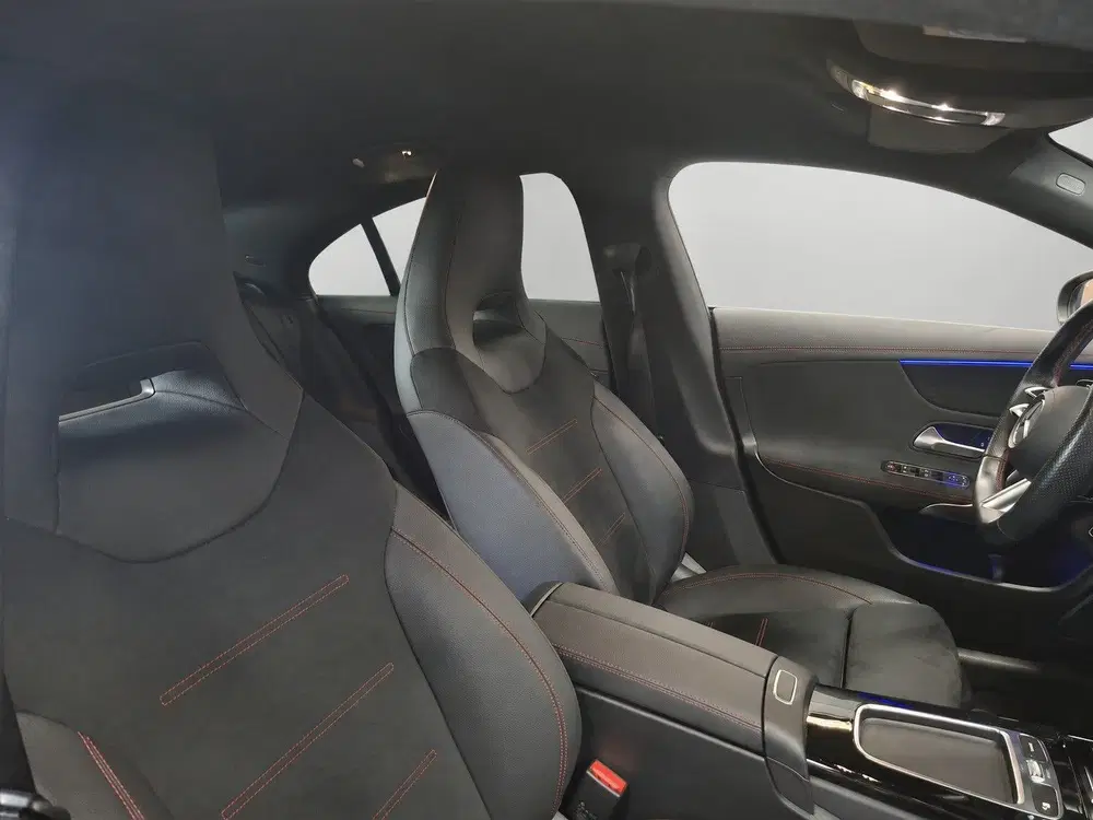 Mercedes-Benz CLA 180 Edition AMG Line uit 2024, foto 13