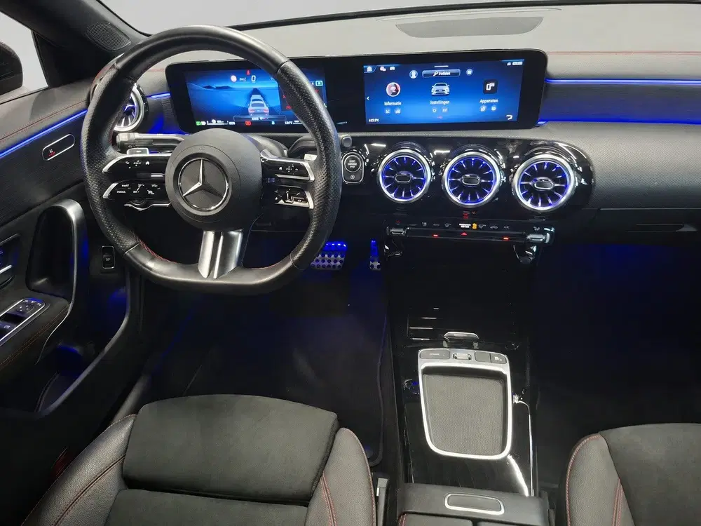 Mercedes-Benz CLA 180 Edition AMG Line uit 2024, foto 14