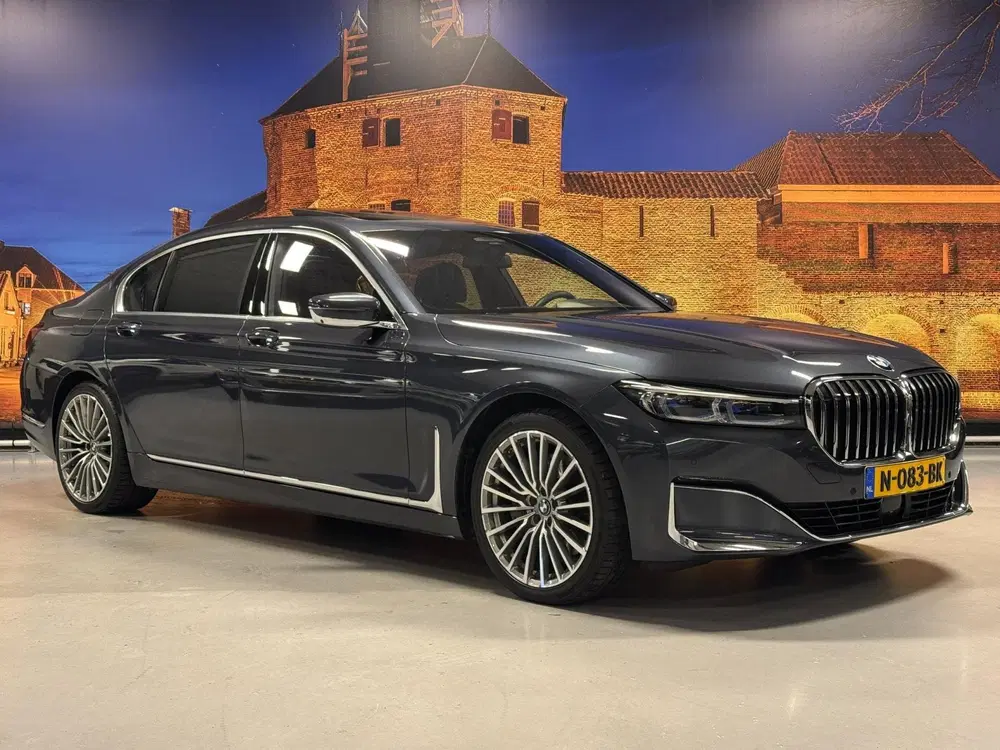 BMW 7-serie 745Le xDrive High Exe Individual Panodak B uit 2021, foto 11